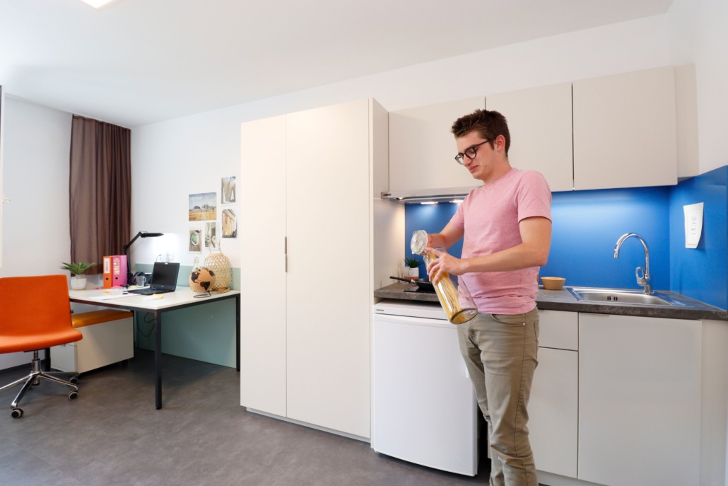 stuwo-innsbruck-apartment-mit-küche-bad-und-wc